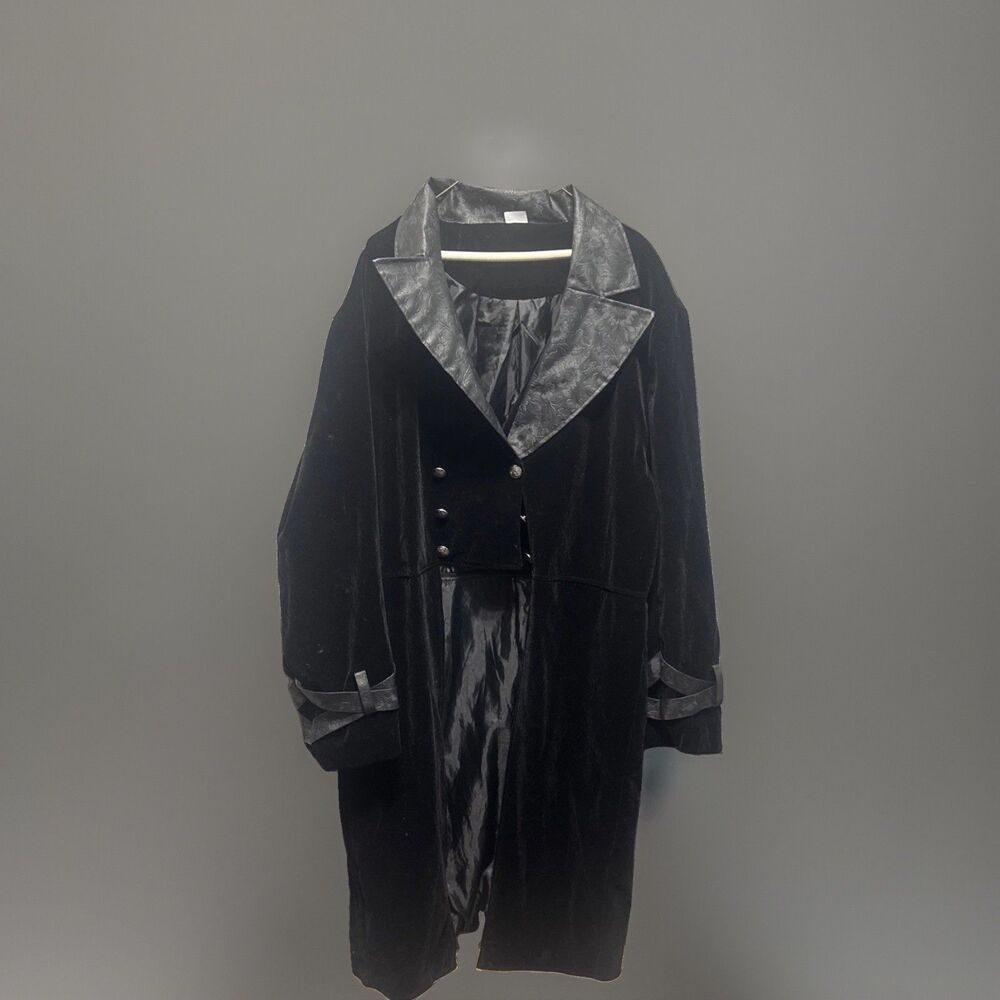 Spirit Halloween Steampunk Stagecoach victorian, Vampire Coat Adult XL  Velvet